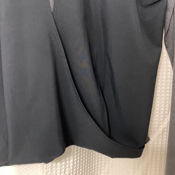 Long sleeve Lole top - Small - Picture 4 of 7